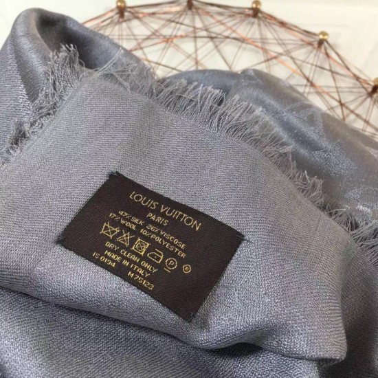 Replica Monogram grigio brillare Scialle M75120 Monogram grigio brillare Scialle M75120 imitazioni perfette