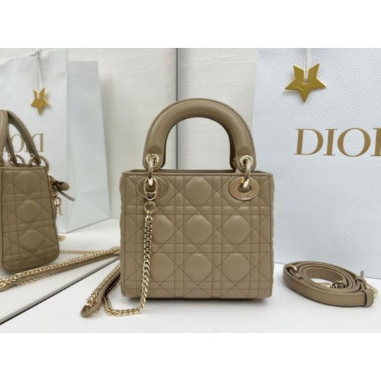 Replica Borse Dior Mini Lady Dior agnello cannage Arco biscotto caldo Imitazioni Replica Borse Dior Mini Lady Dior agnello cannage Arco biscotto caldo