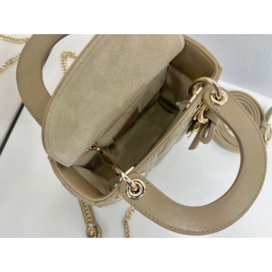 Replica Borse Dior Mini Lady Dior agnello cannage Arco biscotto caldo Imitazioni Replica Borse Dior Mini Lady Dior agnello cannage Arco biscotto caldo