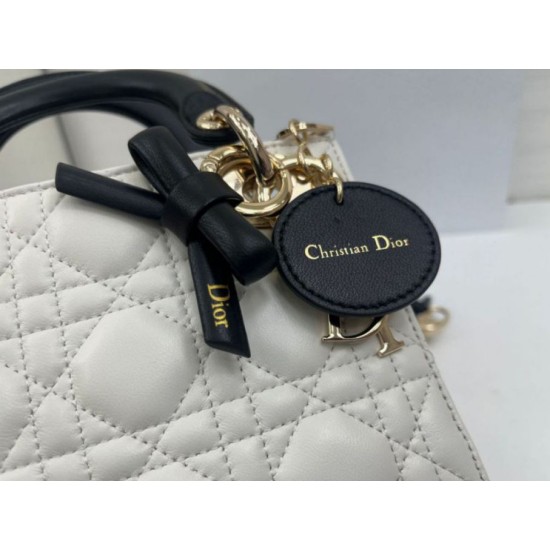 Replica Borse Dior Mini Lady Dior agnello cannage Arco beige/nero Imitazioni Replica Borse Dior Mini Lady Dior agnello cannage Arco beige/nero