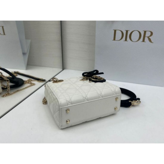 Replica Borse Dior Mini Lady Dior agnello cannage Arco beige/nero Imitazioni Replica Borse Dior Mini Lady Dior agnello cannage Arco beige/nero