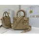 Replica Borse Dior Lady Dior My ABC Dior piccola Arco ciondolo D.I.O.R. in metallo Grigio talpa Imitazioni Replica Borse Dior Lady Dior My ABC Dior piccola Arco ciondolo D.I.O.R. in metallo Grigio talpa