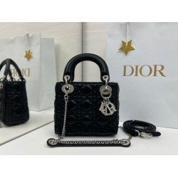 Borsa Dior Mini Lady Dior Arco con ciondoli D.I.O.R  neri hardware argento