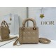 Replica Borse Dior Mini Lady Dior Arco con ciondoli D.I.O.R Beige Imitazioni Replica Borse Dior Mini Lady Dior Arco con ciondoli D.I.O.R Beige