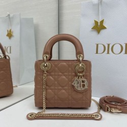 Replica Borse Dior Mini Lady Dior Arco con ciondoli D.I.O.R  Rosa cipria