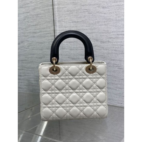 Replica Borse Dior piccola Lady Dior My ABCDior in metallo cannage bianco con ciondolo D.I.O.R