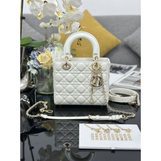 Replica Borsa Dior piccola Lady Dior My ABCDior con ciondolo D.I.O.R agnello cannage bianco