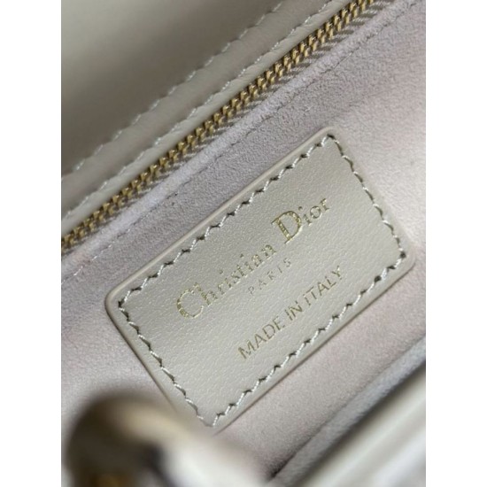 Replica Borse Dior piccola Lady Dior My ABCDior con ciondolo D.I.O.R agnello cannage Albicocca Imitazioni Replica Borse Dior piccola Lady Dior My ABCDior con ciondolo D.I.O.R agnello cannage Albicocca