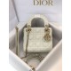 Replica Borsa 1:1 Mini Lady Dior con cuciture cannage bianco Imitazioni Replica Borsa 1:1 Mini Lady Dior con cuciture cannage bianco