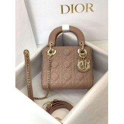 Mini Lady Dior con cuciture cannage rosa