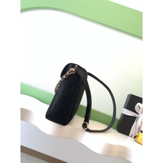 Replica Borsa hobo Chanel 26c AS5886 scamosciata trapuntata nero Imitazioni Replica Borsa hobo Chanel 26c AS5886 scamosciata trapuntata nero