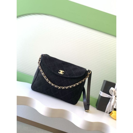 Replica Borsa hobo Chanel 26c AS5886 scamosciata trapuntata nero Imitazioni Replica Borsa hobo Chanel 26c AS5886 scamosciata trapuntata nero