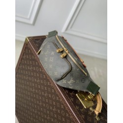 Borse a tracolla Louis Vuitton M26933 Rush Bumbag Uomo verde