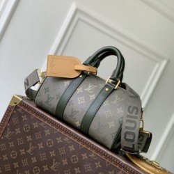 Replica Bora Pari Louis Vuitton Keepall Bandoulière 25 M26930 uomo verde