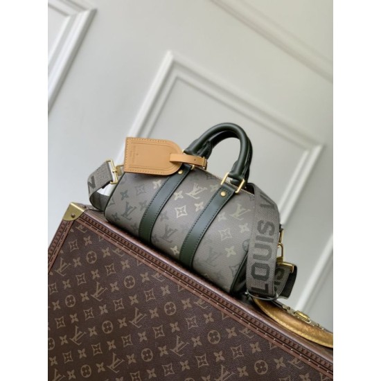 Replica Bora Pari Louis Vuitton Keepall Bandoulière 25 M26930 uomo verde