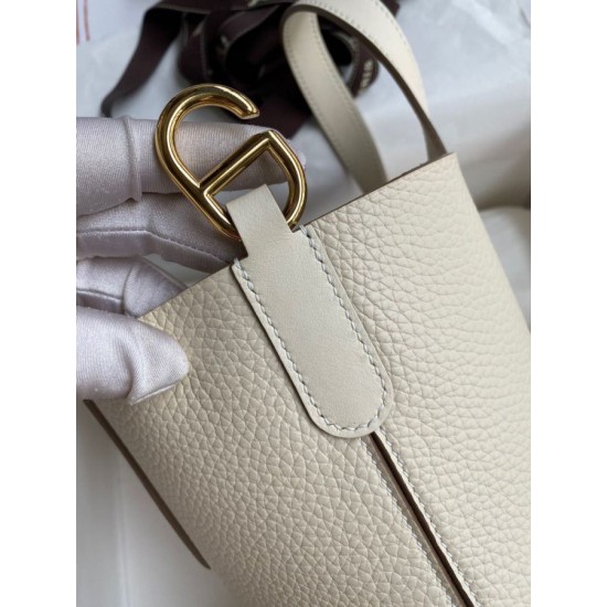 Replica Borse Imitazioni tote Hermes In The Loop 18 fatta a mano beige clemence Imitazioni Replica Borse Imitazioni tote Hermes In The Loop 18 fatta a mano beige clemence