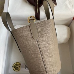 Replica borse griffate tote Hermes In The Loop 18 grigia Clemence