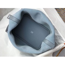 Borsa Tote Hermes Picotin Lock 18/22 Blu Clemence Borsa Tote Hermes Picotin Lock 18/22 Blu Clemence