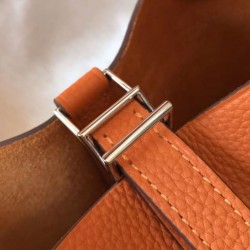 Replica Borsa Tote Hermes Picotin Lock 18/22 Arancione Clemence Imitazioni Replica Borsa Tote Hermes Picotin Lock 18/22 Arancione Clemence