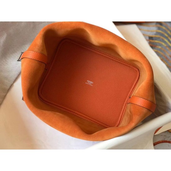 Replica Borsa Tote Hermes Picotin Lock 18/22 Arancione Clemence Imitazioni Replica Borsa Tote Hermes Picotin Lock 18/22 Arancione Clemence