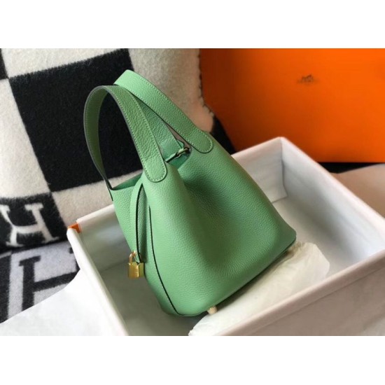 Replica Borsa Tote Hermes Picotin Lock 18/22 Verde Clemence Imitazioni Replica Borsa Tote Hermes Picotin Lock 18/22 Verde Clemence