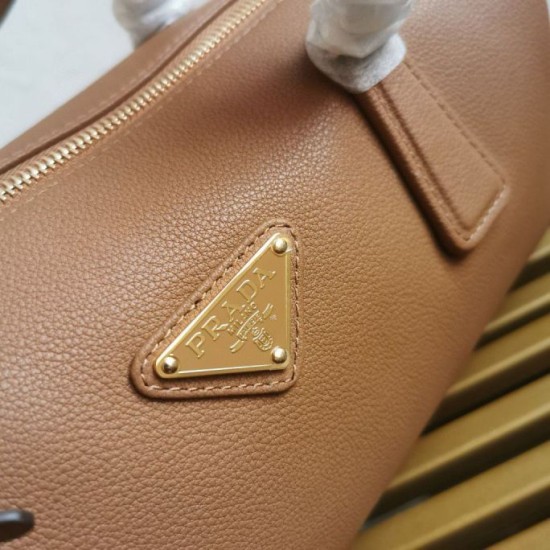 Riproduzione Fedele Borsa media Prada con lucchetto caramello imitazioni