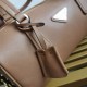 Riproduzione Fedele Borsa media Prada con lucchetto caramello imitazioni
