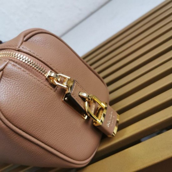 Riproduzione Fedele Borsa media Prada con lucchetto caramello imitazioni