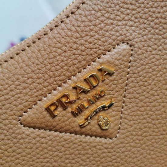 Replica Borsa a tracolla Prada Granata Marrone Riproduzione Fedele Borsa a tracolla Prada Granata Marrone imitazioni