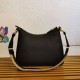 Replica Borsa a tracolla Prada Granata Nera Riproduzione Fedele Borsa a tracolla Prada Granata Nera imitazioni
