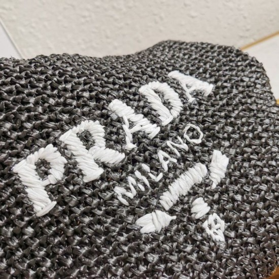 Riproduzione Fedele Borse Replica tote piccola Prada all'uncinetto in filato effetto rafia nero imitazioni