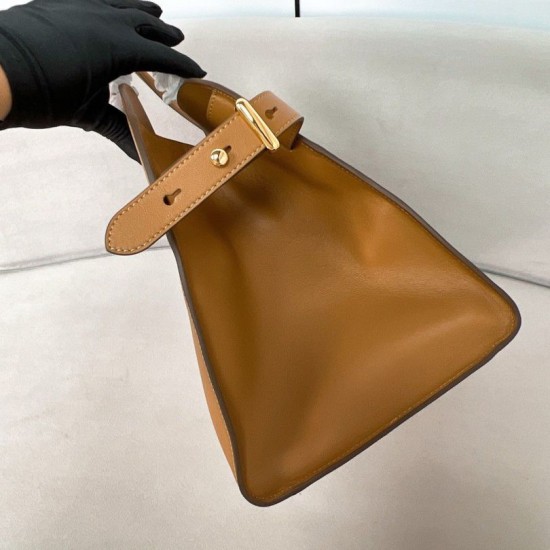 Replica Imitazione Prada Large Tote Bag con Fibbie Marrone Riproduzione Fedele Imitazione Prada Large Tote Bag con Fibbie Marrone imitazioni