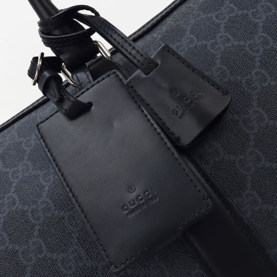 Replica Gucci Men GG Supreme Duffle Bag 792074 Nero Riproduzione Fedele Gucci Men GG Supreme Duffle Bag 792074 Nero imitazioni