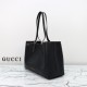 Replica Borse tote media Gucci GG Emblem 815213 nero Riproduzione Fedele Borse Replica tote media Gucci GG Emblem 815213 nero imitazioni