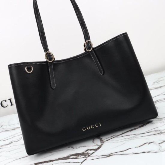 Replica Borse tote media Gucci GG Emblem 815213 nero Riproduzione Fedele Borse Replica tote media Gucci GG Emblem 815213 nero imitazioni