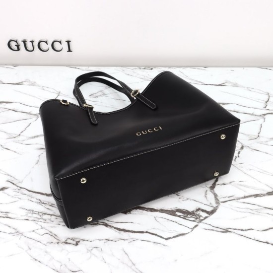 Replica Borse tote media Gucci GG Emblem 815213 nero Riproduzione Fedele Borse Replica tote media Gucci GG Emblem 815213 nero imitazioni