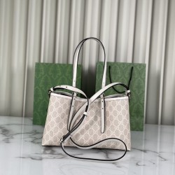 Replica Borsa tote piccola Gucci GG Emblem 815214 Beige Riproduzione Fedele Borsa tote piccola Gucci GG Emblem 815214 Beige imitazioni