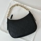 Replica Imitazione Gucci 815409 GG Emblem borsa a tracolla piccola mezzaluna Nero Riproduzione Fedele Imitazione Gucci 815409 GG Emblem borsa a tracolla piccola mezzaluna Nero imitazioni