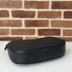 Replica Gucci 820453 Borsa a tracolla media GG Emblem Nero Riproduzione Fedele Gucci 820453 Borsa a tracolla media GG Emblem Nero imitazioni