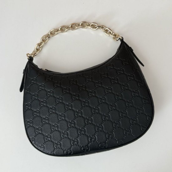 Replica Gucci 820453 Borsa a tracolla media GG Emblem Nero Riproduzione Fedele Gucci 820453 Borsa a tracolla media GG Emblem Nero imitazioni