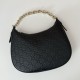 Replica Gucci 820453 Borsa a tracolla media GG Emblem Nero Riproduzione Fedele Gucci 820453 Borsa a tracolla media GG Emblem Nero imitazioni