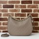 Replica Gucci 820453 GG Emblem borsa a tracolla media Talpa Riproduzione Fedele Gucci 820453 GG Emblem borsa a tracolla media Talpa imitazioni
