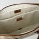 Replica Gucci 821149 Borsa a tracolla media GG Emblem Marrone Riproduzione Fedele Gucci 821149 Borsa a tracolla media GG Emblem Marrone imitazioni