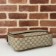 Riproduzione Fedele Gucci 821154 Replica Perfetta a tracolla media GG Emblem Uomo Marrone imitazioni
