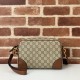 Replica Gucci 821155 GG Emblem piccola borsa a tracolla Marrone Riproduzione Fedele Gucci 821155 GG Emblem piccola borsa a tracolla Marrone imitazioni