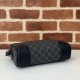 Replica Gucci 821155 GG Emblem piccola borsa a tracolla Nero Riproduzione Fedele Gucci 821155 GG Emblem piccola borsa a tracolla Nero imitazioni