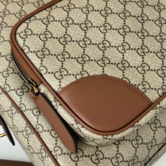 Riproduzione Fedele Gucci 821159 GG Emblem zaino medio Marrone imitazioni