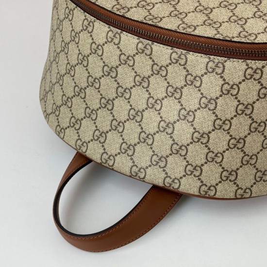 Riproduzione Fedele Gucci 821159 GG Emblem zaino medio Marrone imitazioni