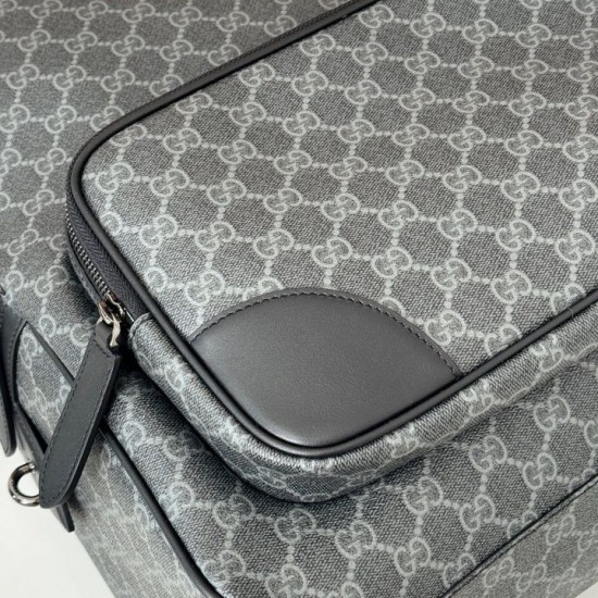 Riproduzione Fedele Gucci 821159 GG Emblem zaino medio Nero imitazioni