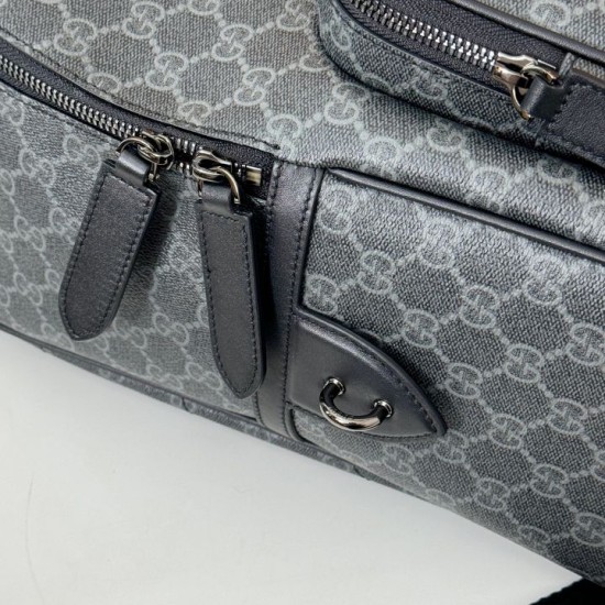 Riproduzione Fedele Gucci 821159 GG Emblem zaino medio Nero imitazioni